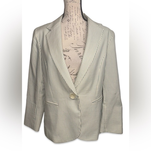 Lafayette 148 NY Blazer - Picture 3 of 8